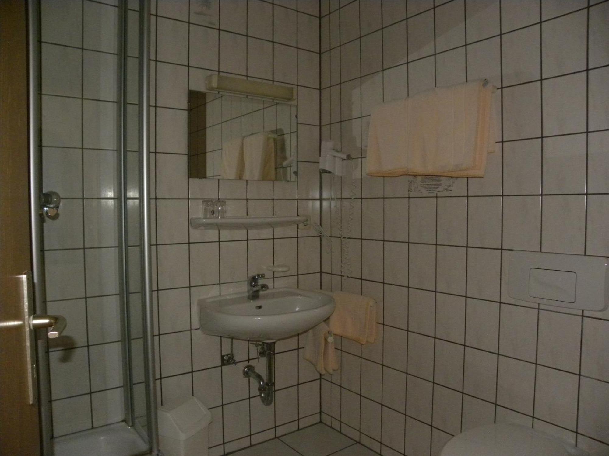 Thueringer Hof Hotel Richelsdorf Room photo